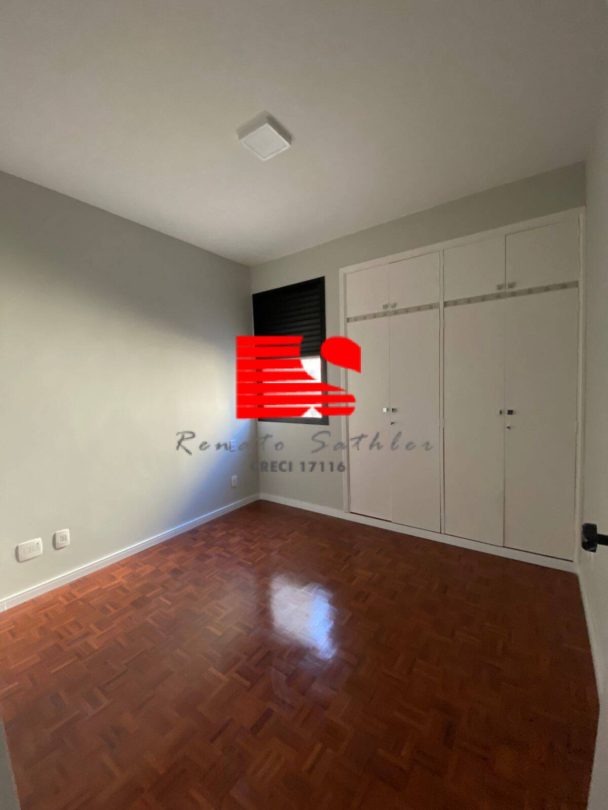 Apartamento à venda com 2 quartos, 75m² - Foto 5