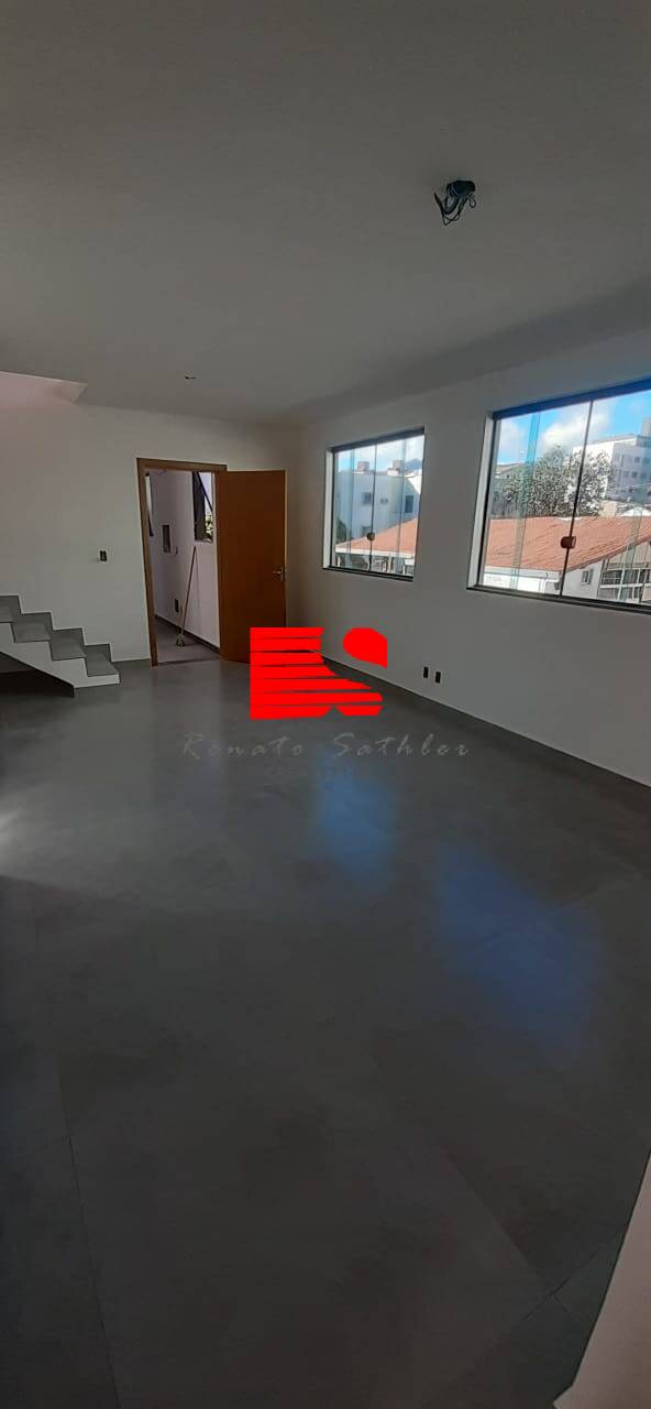 Cobertura à venda com 4 quartos, 150m² - Foto 1