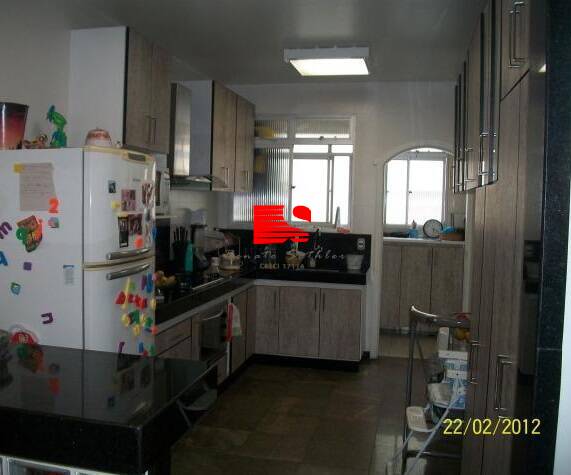 Apartamento à venda com 4 quartos, 148m² - Foto 2