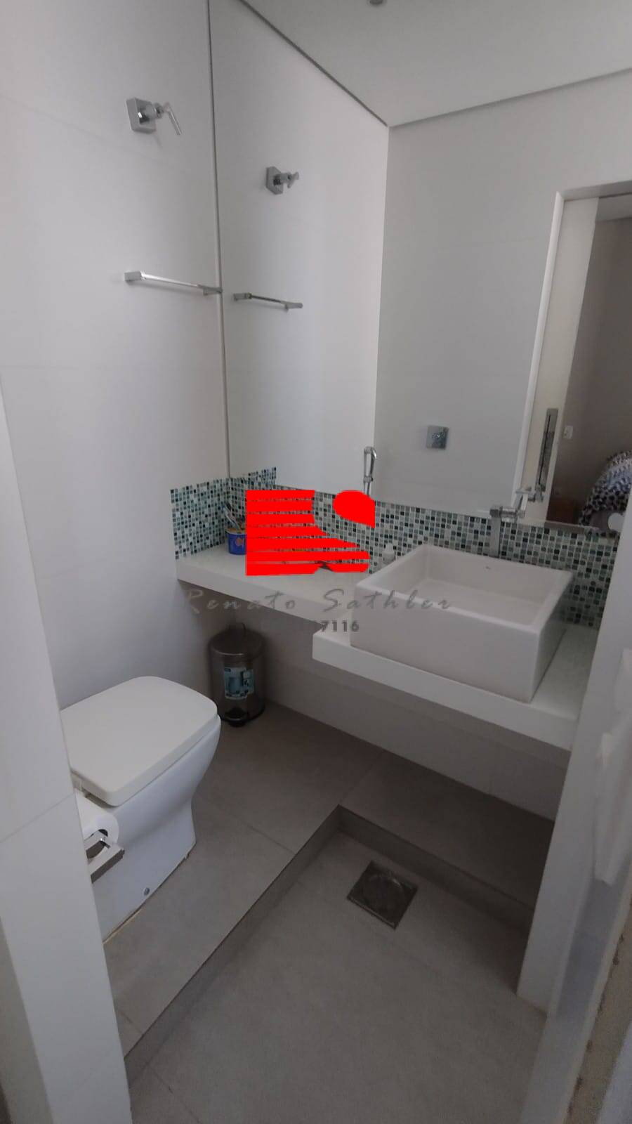 Apartamento à venda com 3 quartos, 190m² - Foto 2