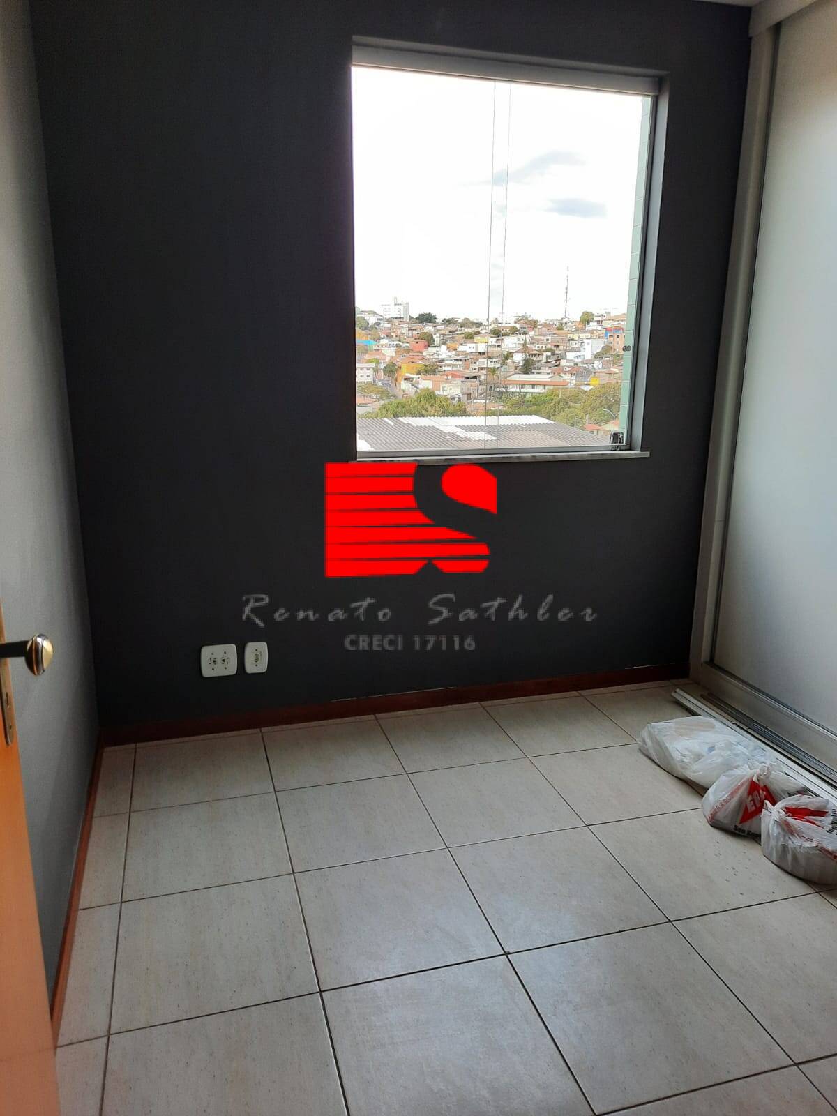 Apartamento à venda com 2 quartos, 72m² - Foto 4