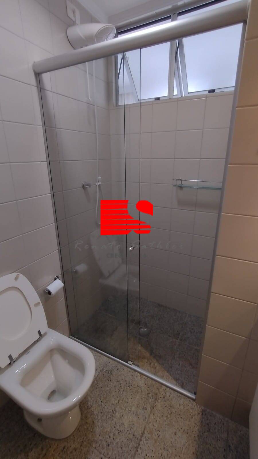 Apartamento à venda com 2 quartos, 75m² - Foto 2