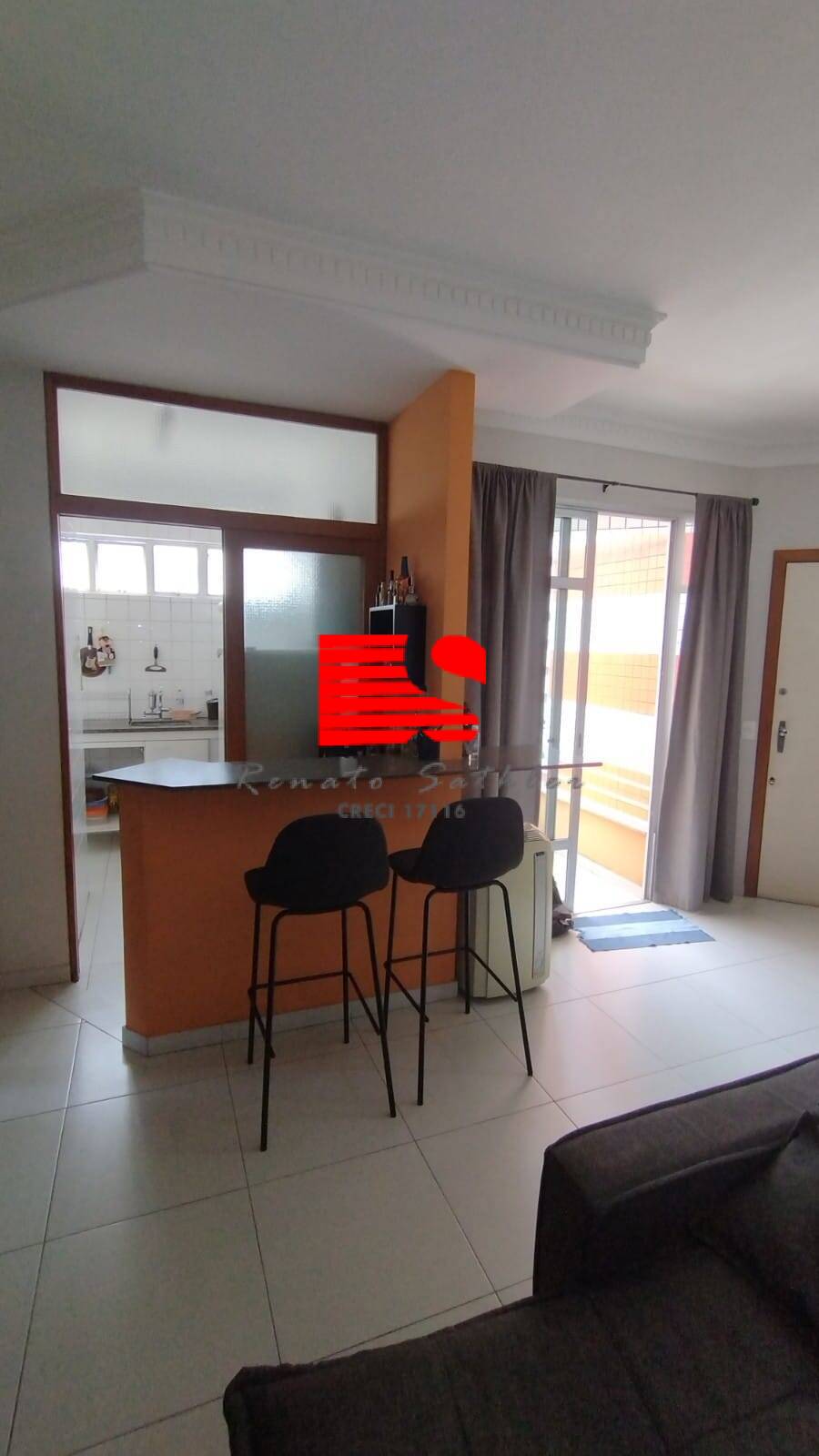 Apartamento à venda com 2 quartos, 65m² - Foto 2