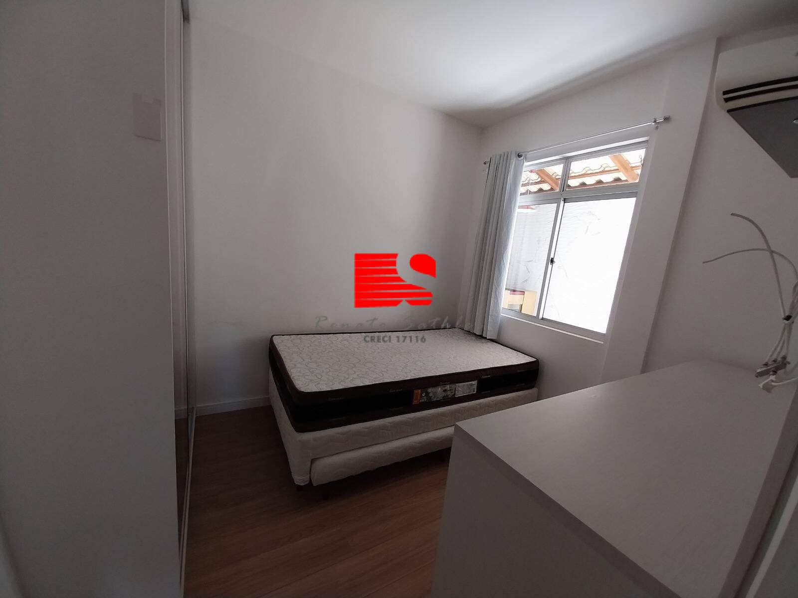 Apartamento à venda com 3 quartos, 150m² - Foto 3