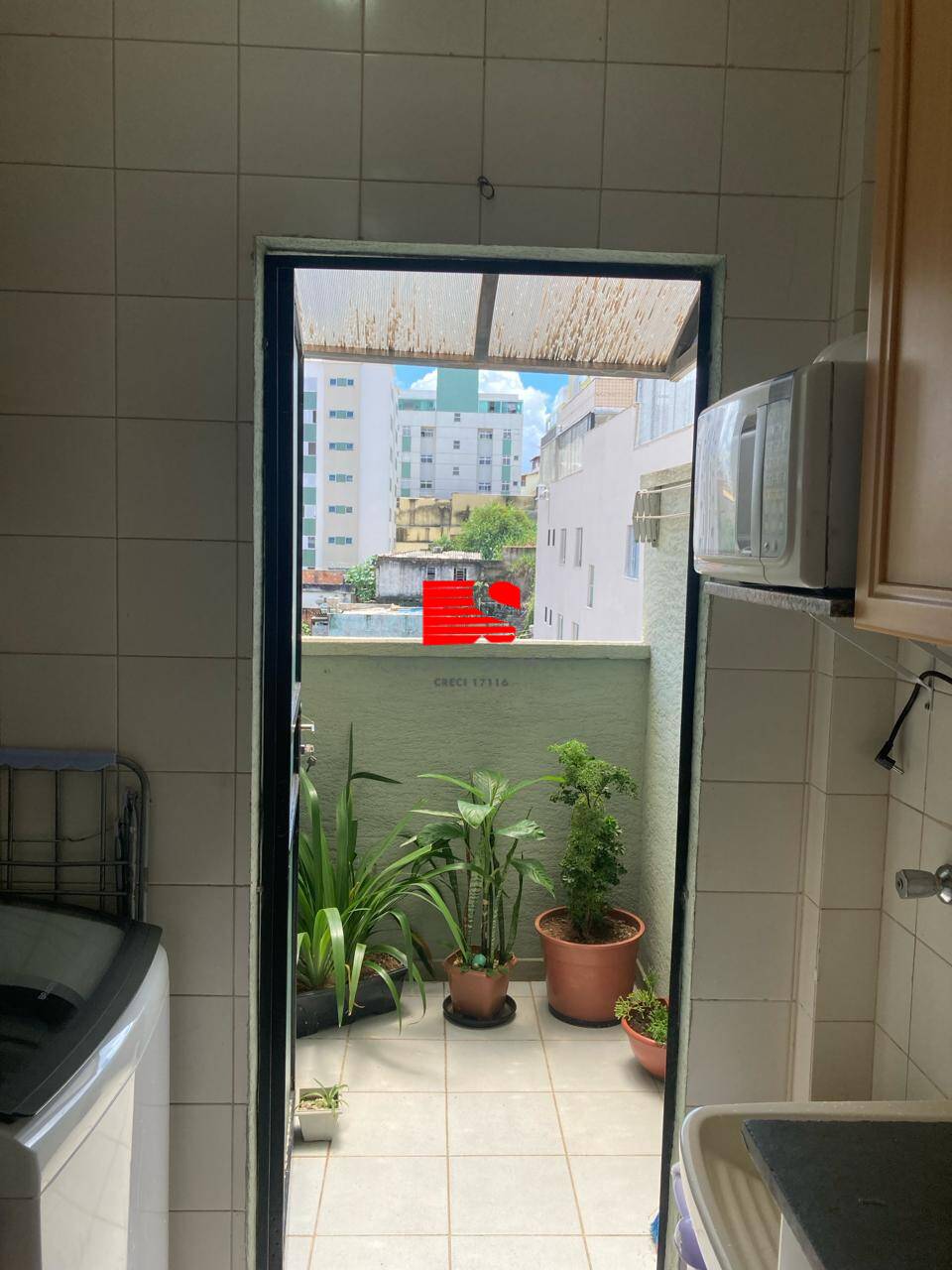 Apartamento à venda com 2 quartos, 65m² - Foto 3