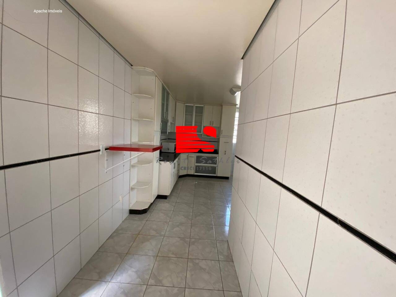 Casa para alugar com 3 quartos, 200m² - Foto 3