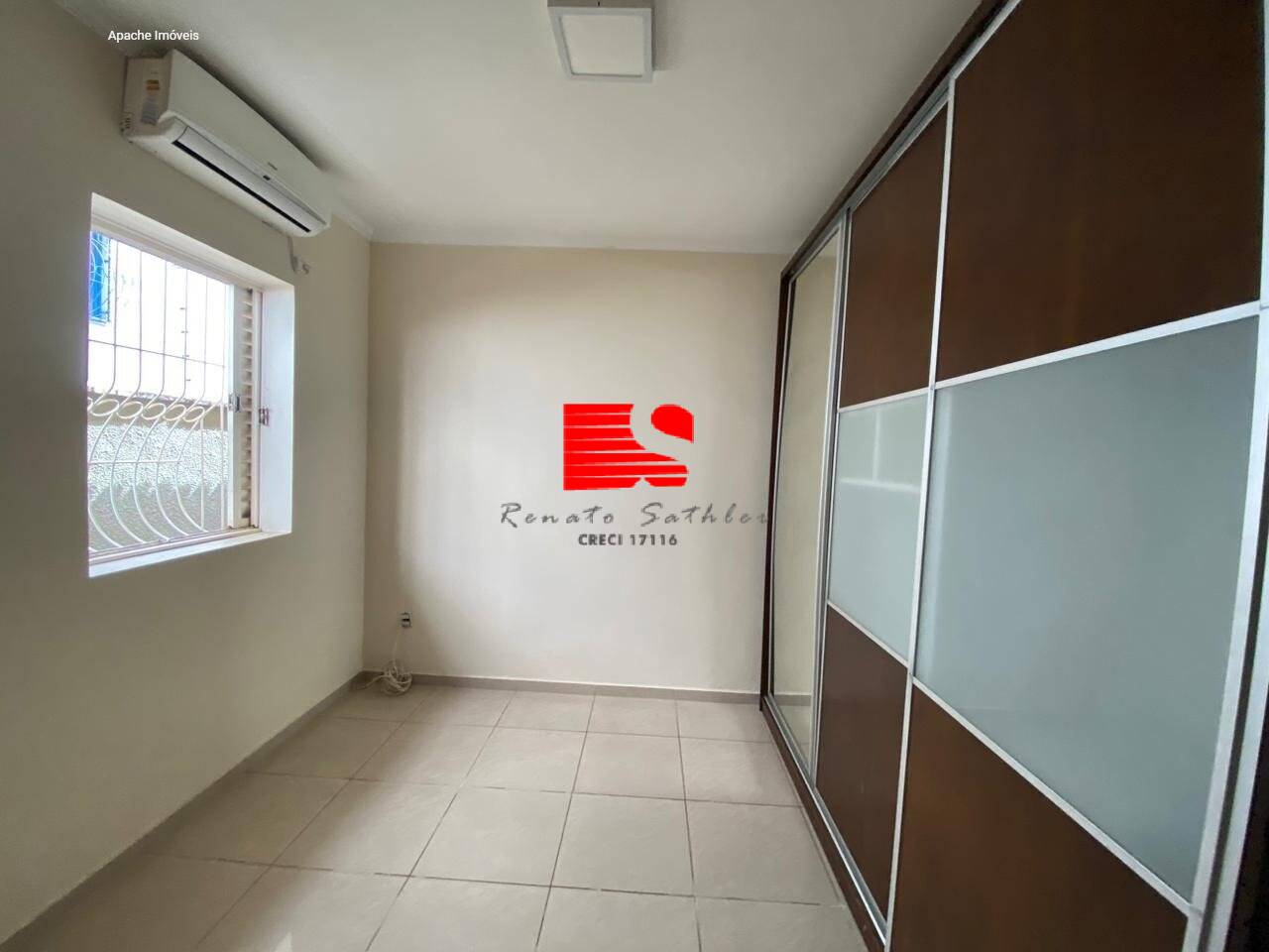 Casa para alugar com 3 quartos, 200m² - Foto 5