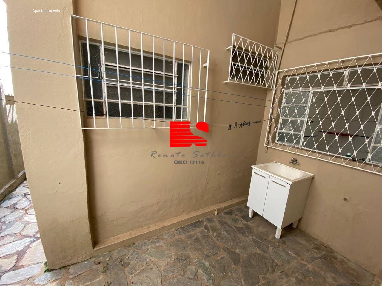 Casa para alugar com 3 quartos, 200m² - Foto 20