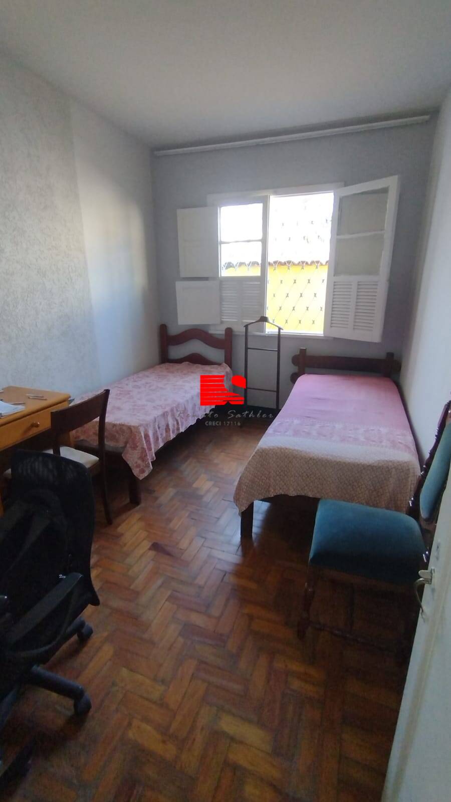 Casa à venda com 5 quartos, 203m² - Foto 17