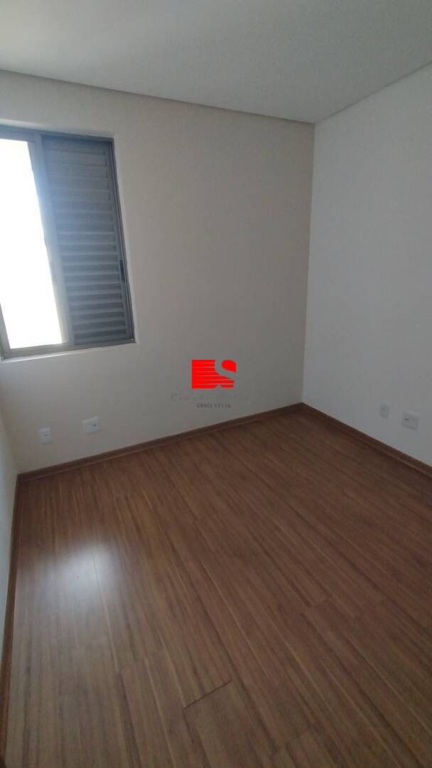 Apartamento para alugar com 3 quartos, 95m² - Foto 15