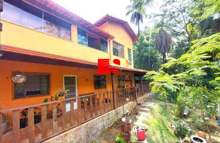 Casa de Condomínio à venda com 4 quartos, 450m² - Foto 1