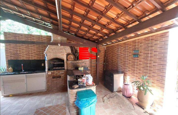 Casa de Condomínio à venda com 4 quartos, 450m² - Foto 13