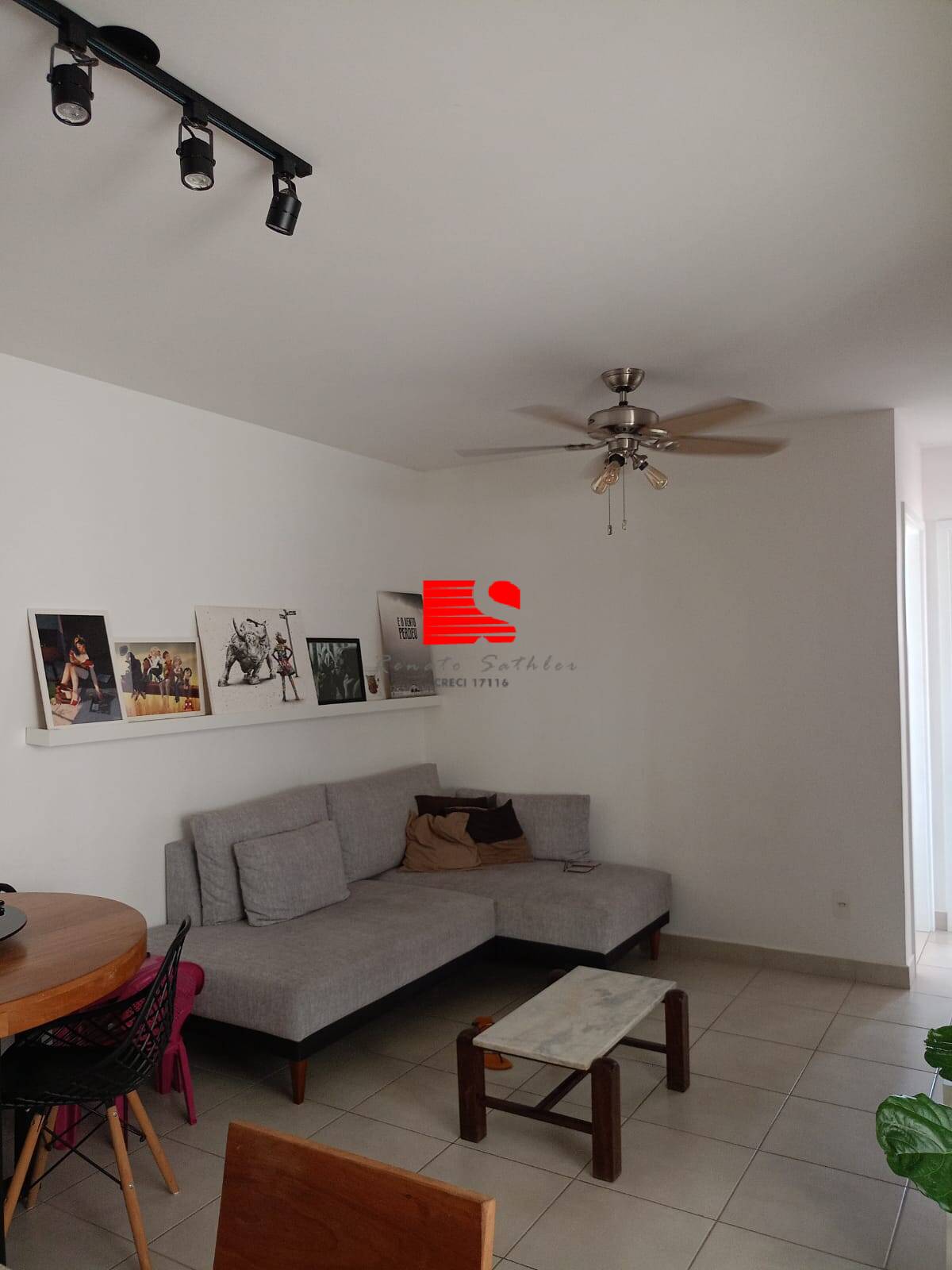 Apartamento à venda com 2 quartos, 60m² - Foto 13