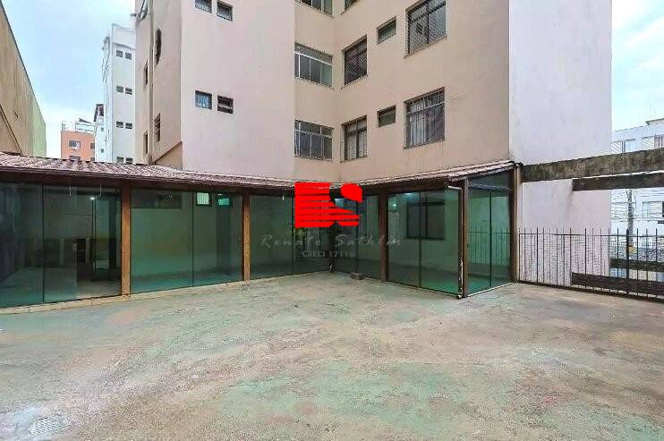 Apartamento para alugar com 4 quartos, 256m² - Foto 3