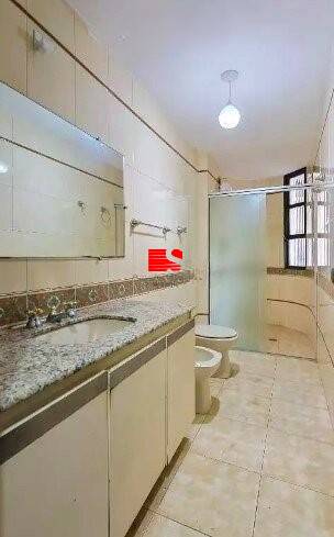 Apartamento para alugar com 4 quartos, 256m² - Foto 6