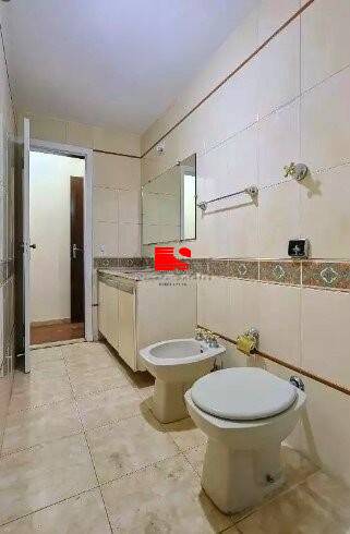 Apartamento para alugar com 4 quartos, 256m² - Foto 5