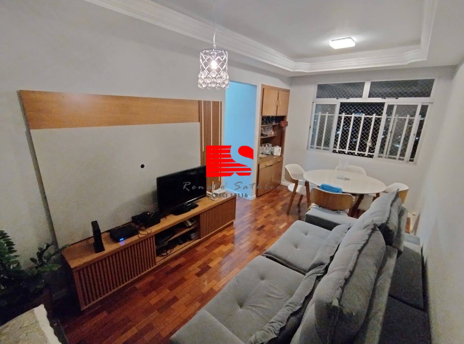 Apartamento à venda com 3 quartos, 81m² - Foto 1