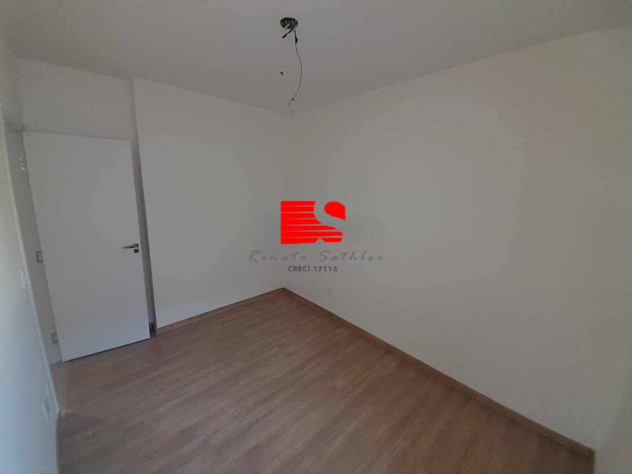 Apartamento à venda com 2 quartos, 56m² - Foto 4